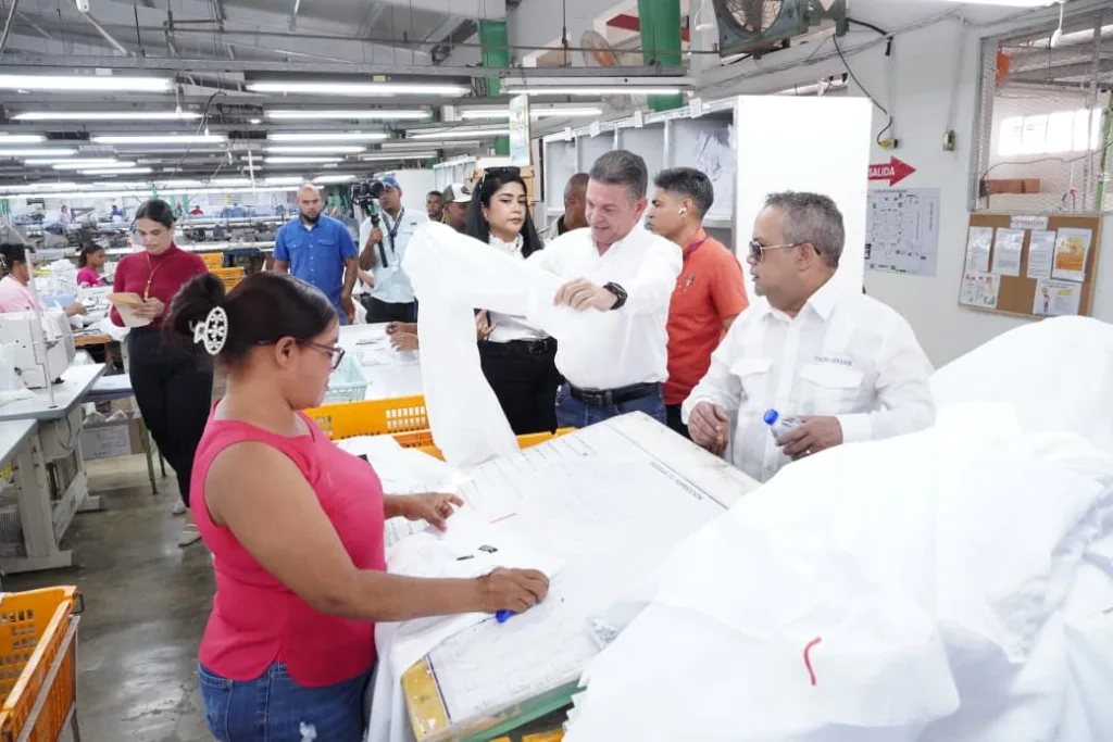 Proindustria impulsa recuperación de la Zona Franca de Bonao para atraer nuevas inversiones Proindustria impulsa recuperacion de la Zona Franca de Bonao para atraer nuevas inversiones1