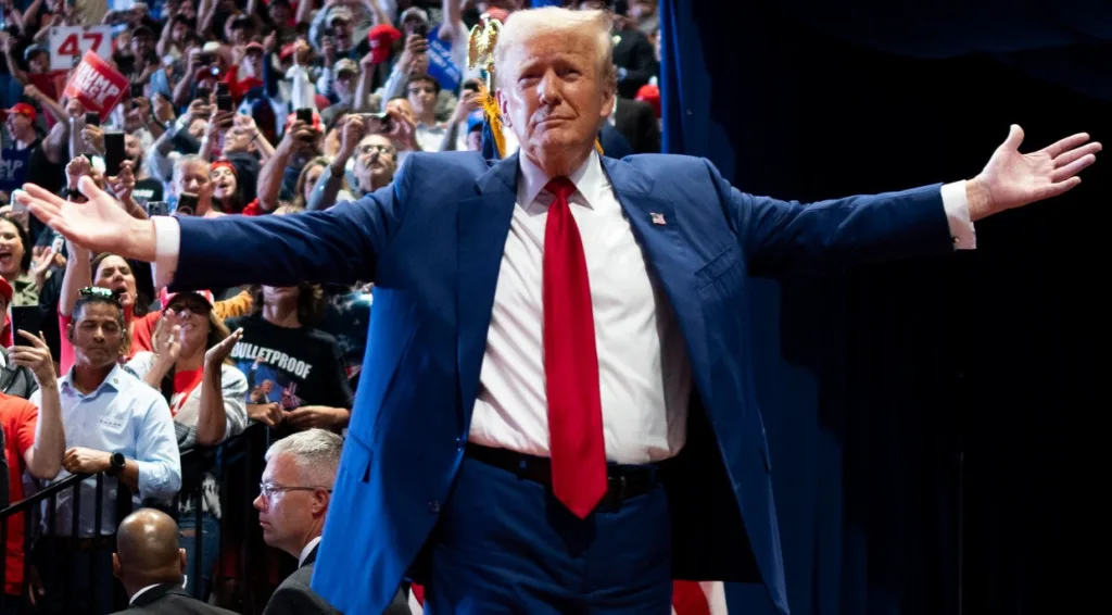 Trump viaja este viernes a NY apoyar a Blakeman candidato gonernador NY; Hochul le aventaja por 10 puntos Trump viaja este viernes a Long Island apoyar a Blakeman candidato gonernador NY Hochul le aventaja por 10 puntos