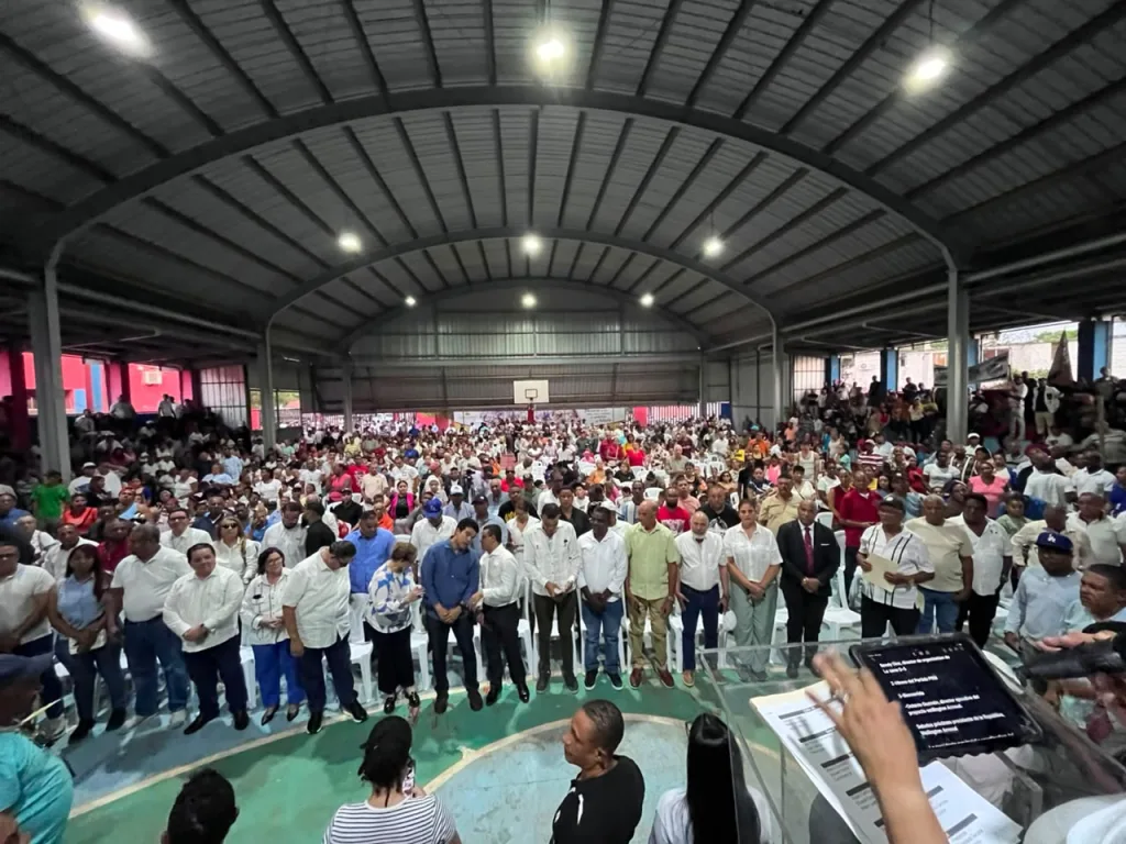 Wellington Arnaud suma amplio respaldo de dirigentes del PRM en Santiago Oeste Wellington Arnaud suma amplio respaldo de dirigentes del PRM en Santiago Oeste