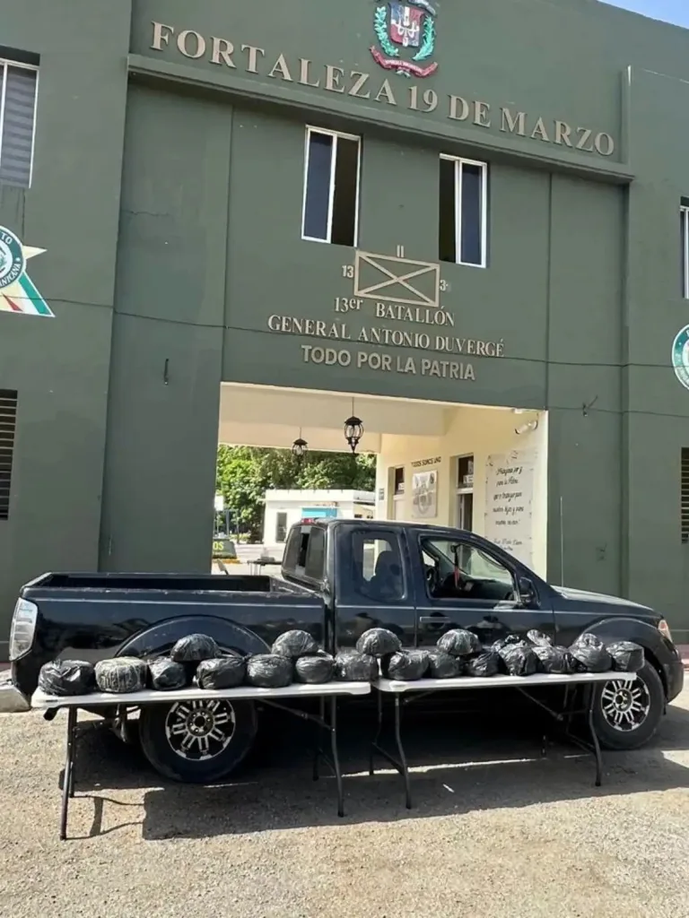 marihuana ocultos en camioneta