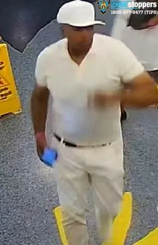 Asaltan hispano en el Alto Manhattan; arrestan y acusan hombre de asesinato mujer en mismo vecindario Asaltan hispano en el Alto Manhattan; arrestan y acusan hombre de asesinato mujer en mismo vecindario