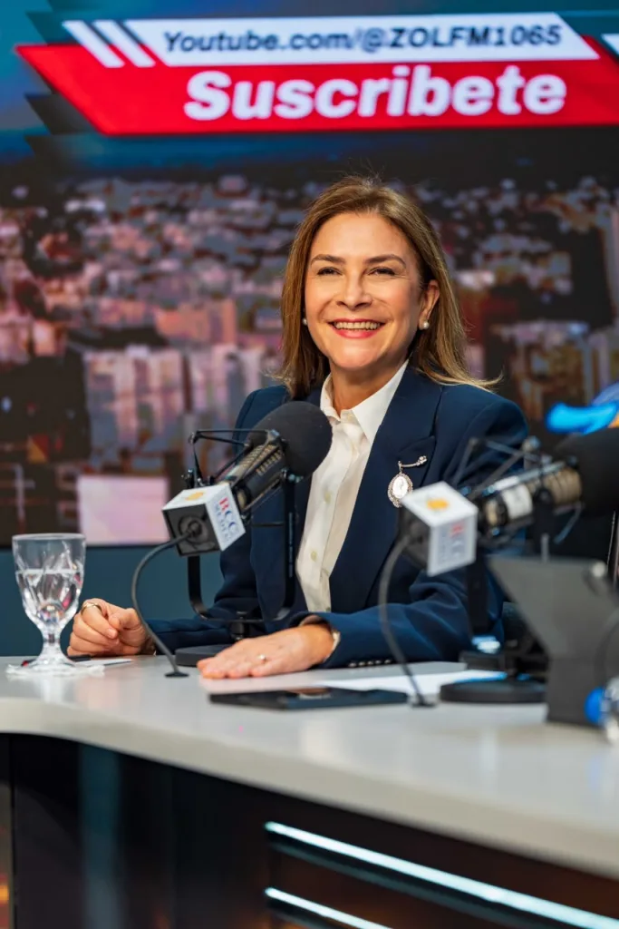 Carolina Mejia exhibe respaldo politico y fortalece estructura de cara a las primarias del PRM