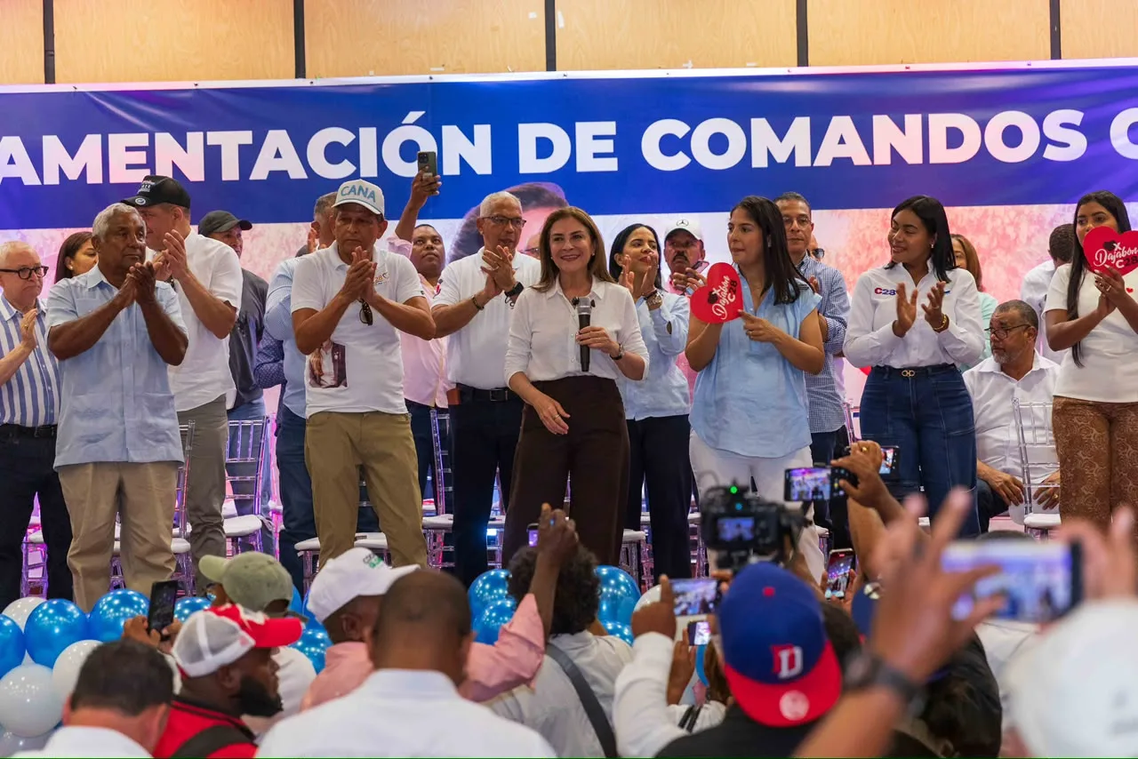 Carolina Mejía suma dirigentes y fortalece su estructura política en la Línea Noroeste Carolina Mejía suma dirigentes y fortalece su estructura política en la Línea Noroeste