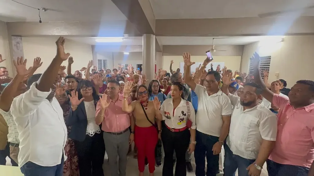 Cholo D’Óleo activa estructura en Santiago en apoyo a David Collado rumbo a 2028