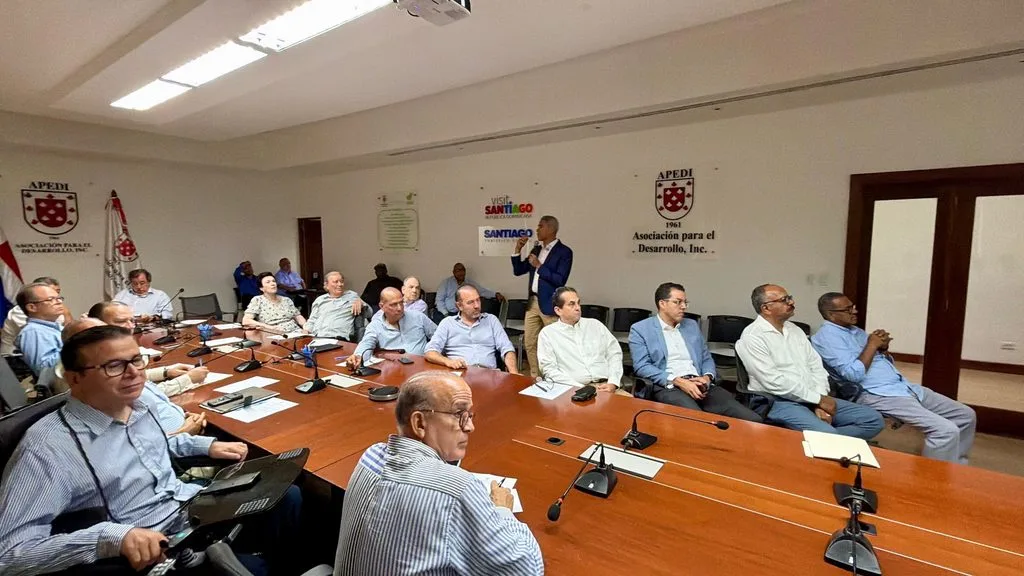 Coraasan expone ante APEDI proyectos para ampliar saneamiento en Santiago Coraasan expone ante APEDI proyectos para ampliar saneamiento en Santiago1