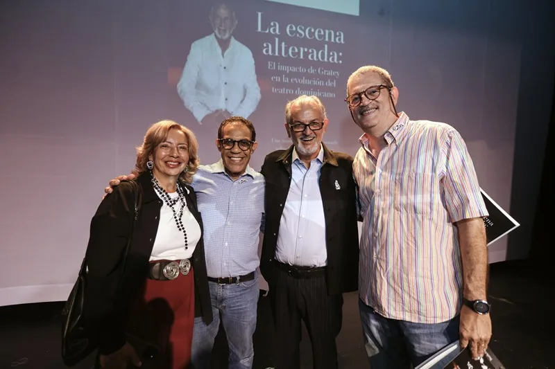 Danilo Ginebra anuncia la Fundación Teatro Gratey para respaldar a nuevos creadores escénicos Dolly Martinez Basilio Belliard Danilo Ginebra y Roberto Fernandez 1