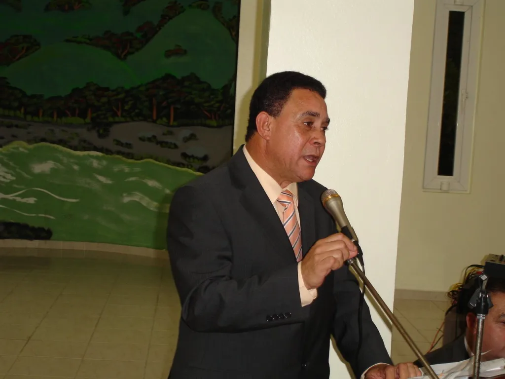 Félix Tavárez cuestiona gestión eléctrica y atribuye al Gobierno aumento de pérdidas y déficit Felix Tavarez cuestiona gestion electrica eljacaguero