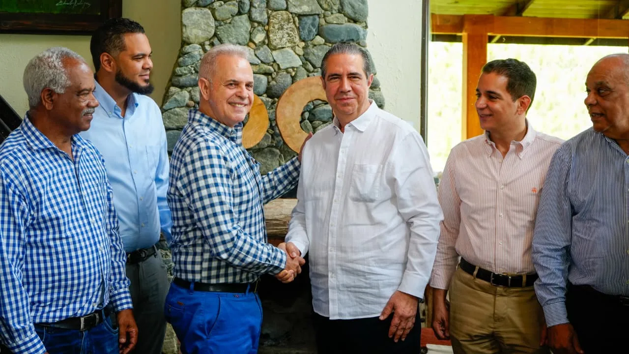 Francisco Javier suma apoyos en La Romana y Jarabacoa Francisco Javier suma apoyos en La Romana y Jarabacoa