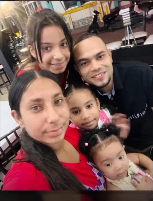 Incendio en Mao deja cinco fallecidos de una misma familia, entre ellos tres niñas Incendio en Mao deja cinco fallecidos de una misma familia entre ellos tres nina1s