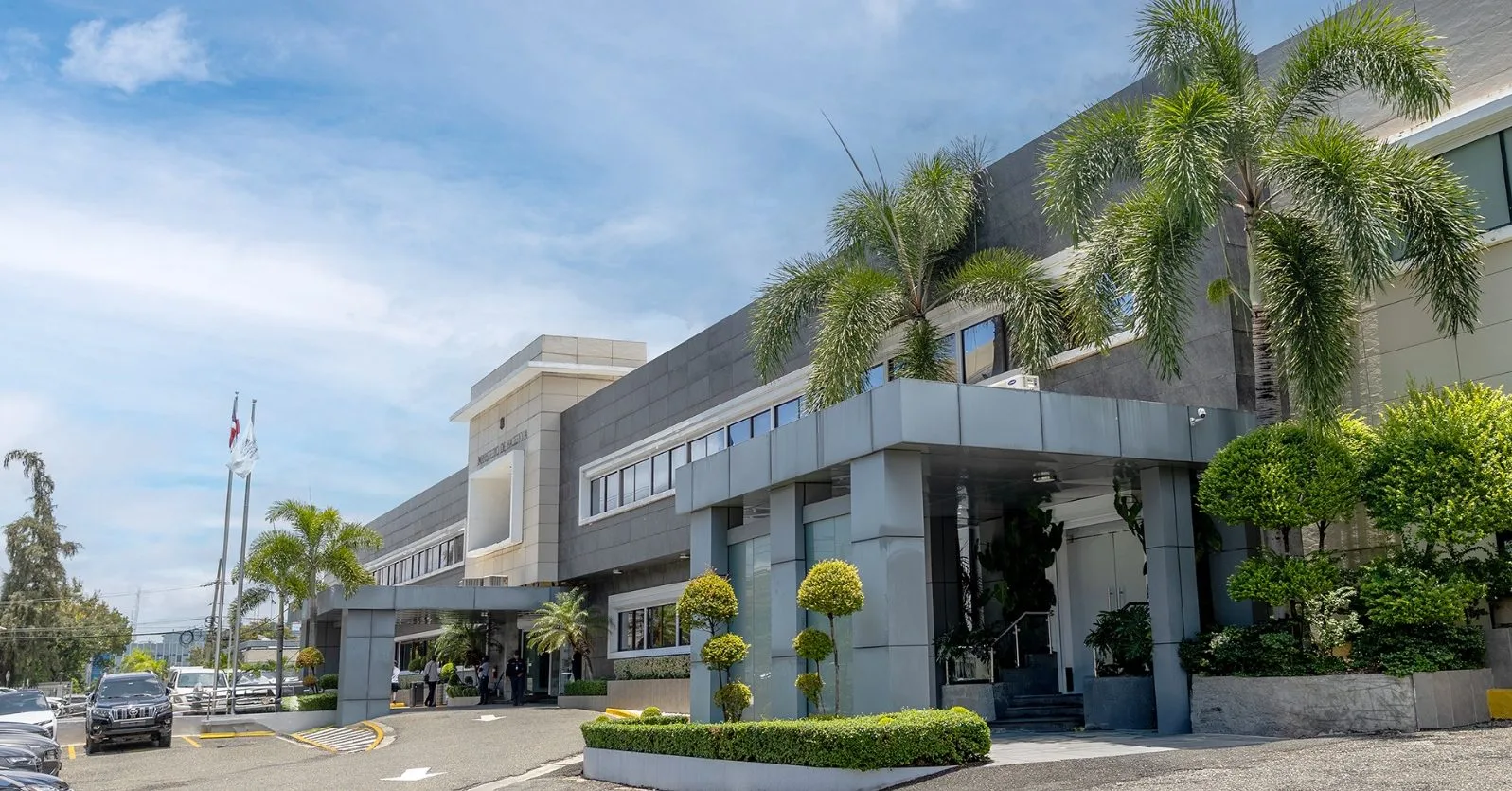 RD coloca US$1,600 millones en nuevos bonos y recompra deuda por US$1,385.2 millones RD coloca US$1,600 millones en nuevos bonos y recompra deuda por US$1,385.2 millones