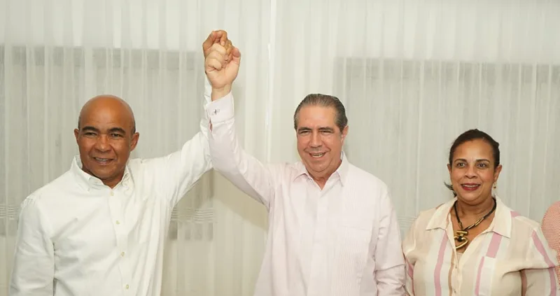 Francisco Javier García suma a Plutarco Pérez y su equipo a la batalla electoral de 2028 Francisco Javier García suma a Plutarco Pérez y su equipo a la batalla electoral de 2028