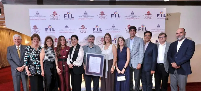 Premio Nacional Feria del Libro Eduardo León Jimenes 2026 otorgado a Pablo Mella, SJ.Una obra que reivindica la ética como eje esencial de la educación y la vida democrática Premio Nacional Feria del Libro Eduardo León Jimenes 2026 otorgado a Pablo Mella, SJ.Una obra que reivindica la ética como eje esencial de la educación y la vida democrática