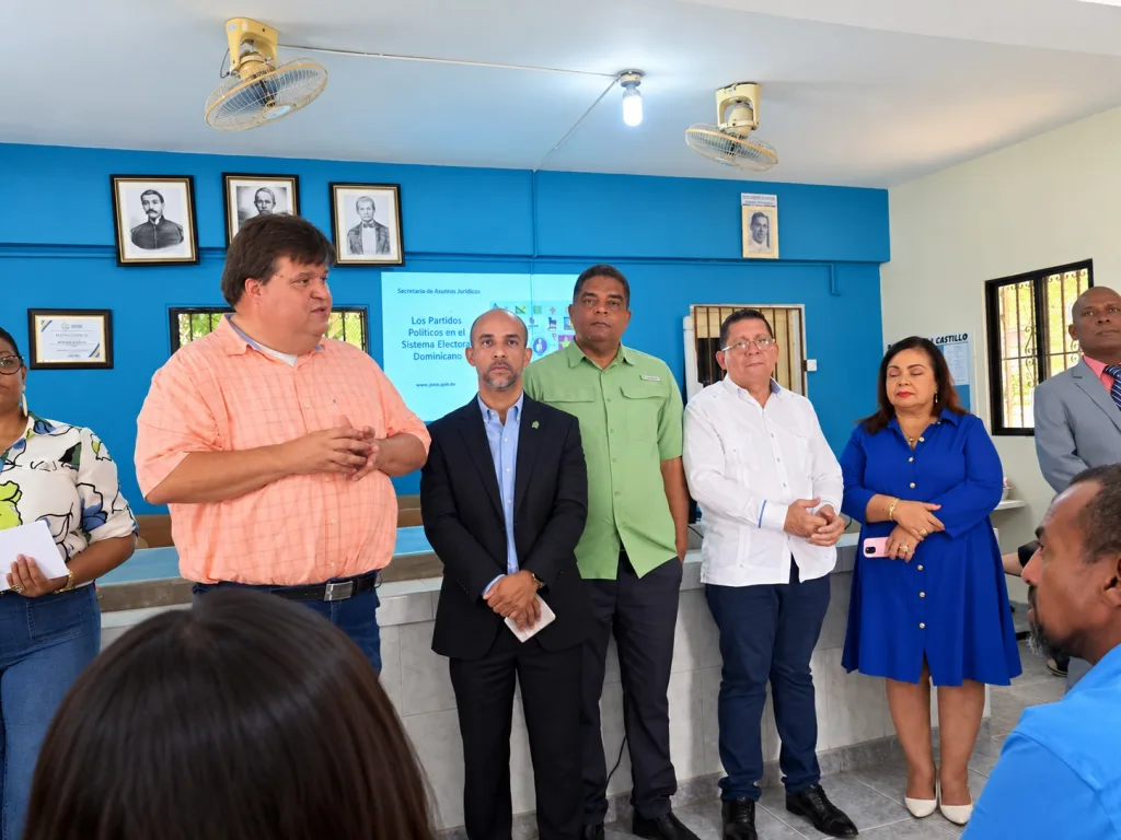 Raúl Martínez: Gobierno fracasa ante violencia y alza de combustibles Raúl Martínez: Gobierno fracasa ante violencia y alza de combustibles