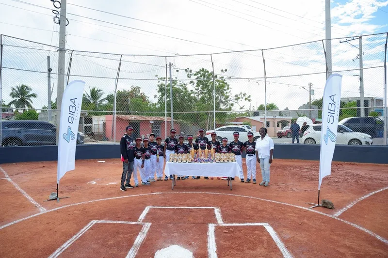 SIBA Energy entrega renovado el Play Los Tanquecitos en Boca Chica SIBA Energy entrega renovado el Play Los Tanquecitos en Boca Chica