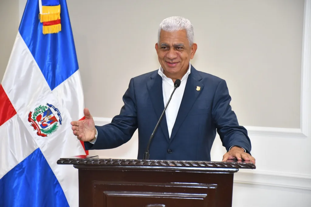 Ricardo de los Santos presidente del Senado sera el coordinador de la campana de Carolina Mejia