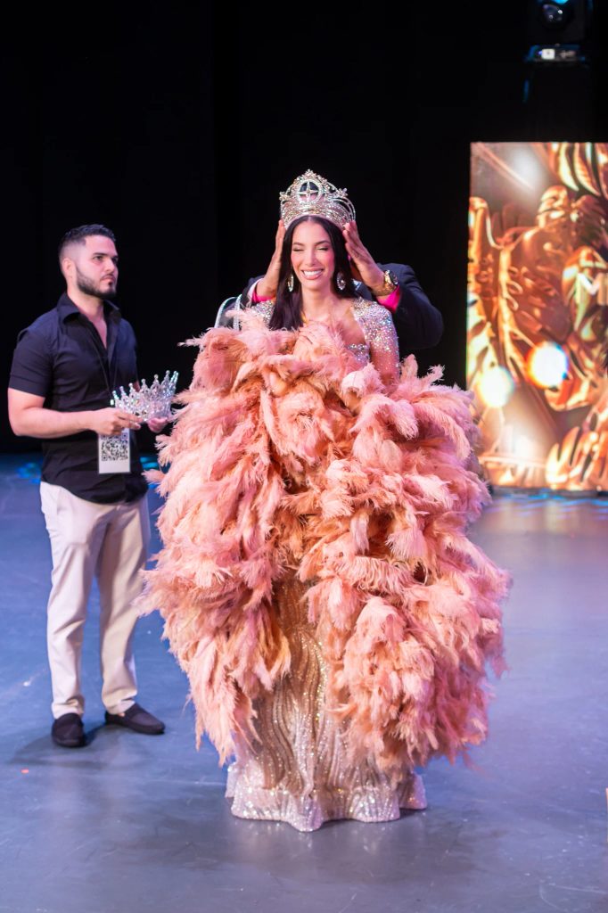 Suny Gálvez conquista para República Dominicana la corona de Miss Universal Grand 2026 Suny Galvez conquista para Republica Dominicana la corona de Miss Universal Grand 2026b