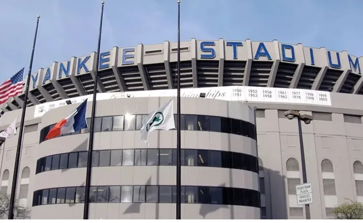 Torre Yankee Stadium entre 10 edificaciones afectadas en El Bronx por bacteria Legionella Torre Yankee Stadium entre 10 edificaciones afectadas en El Bronx por bacteria Legionella
