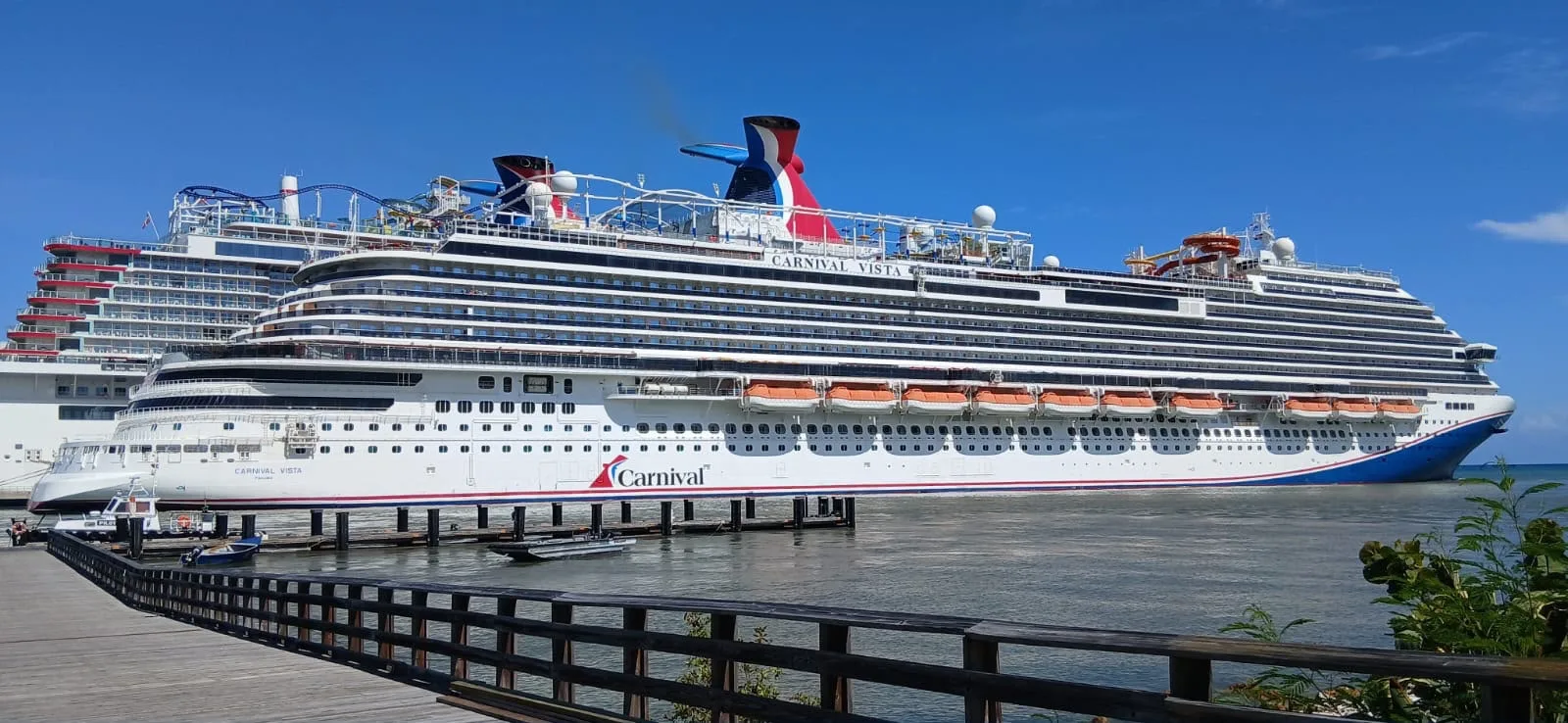 Puerto Plata recibe cuatro cruceros con más de 16,700 pasajeros en un solo día Puerto Plata recibe cuatro cruceros con más de 16,700 pasajeros en un solo día