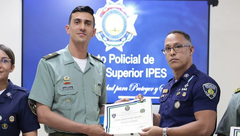 IPES certifica a 48 policías capacitados en Ciberinteligencia e Informática Forense IPES certifica a 48 policías capacitados en Ciberinteligencia e Informática Forense