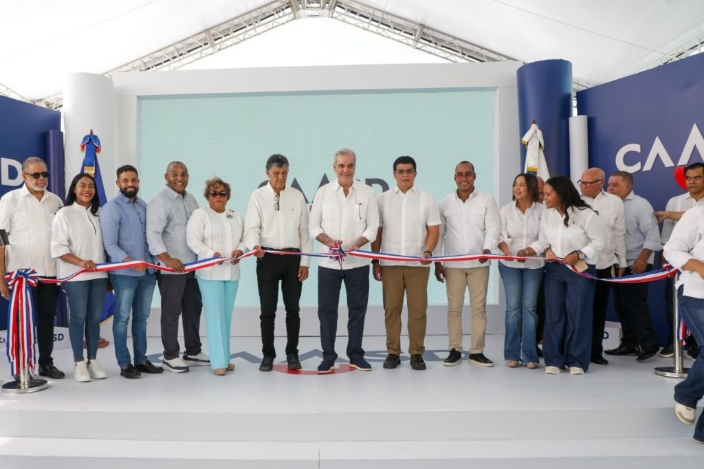 Pastor Teófilo Rodríguez destaca a Abinader por saneamiento de cañadas tras 50 años de espera en Santo Domingo Oeste Pastor Teófilo Rodríguez destaca a Abinader por saneamiento de cañadas tras 50 años de espera en Santo Domingo Oeste