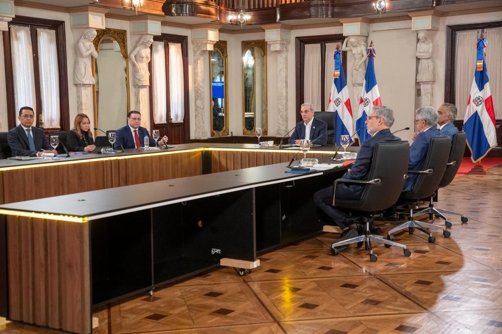 Abinader regula zafra azucarera 2026 2027 y fija controles para abastecimiento y exportaciones1