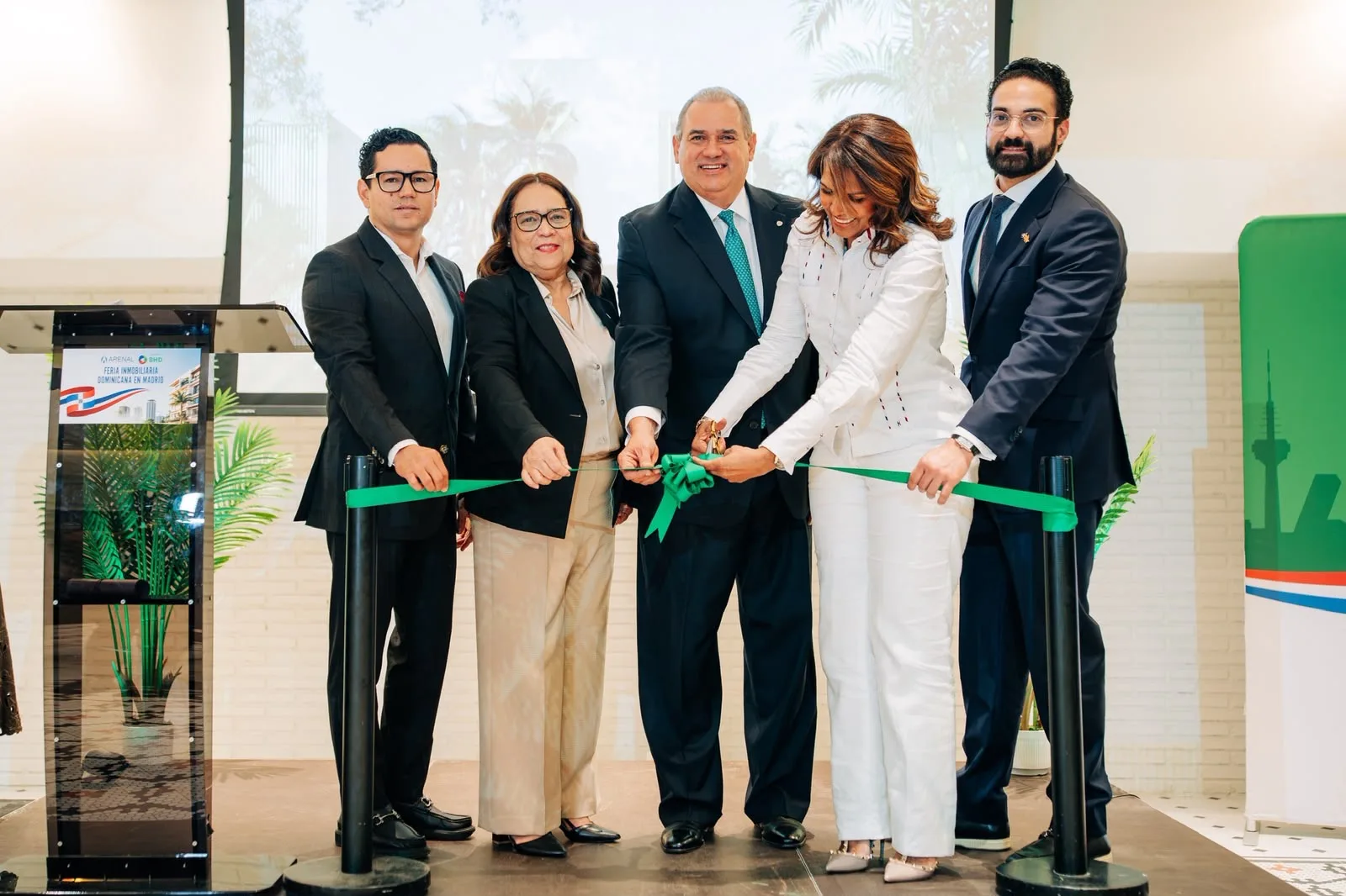 Banco BHD y Arenal llevan a Madrid oportunidades para comprar vivienda en República Dominicana Banco BHD y Arenal llevan a Madrid oportunidades para comprar vivienda en República Dominicana