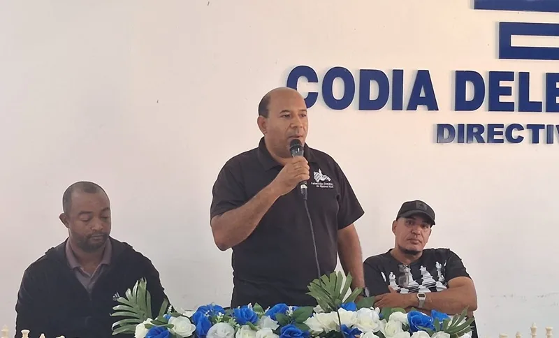Asociación de Ajedrez Seibana realiza con gran éxito torneo regional en las instalaciones del CODIA El Seibo y juramenta nueva directiva 2026-2030 El maestro FIDE Braulio Ramirez y el Candidato a Maestro Julio Martínez tuvieron a su cargo el Saque de Honor.