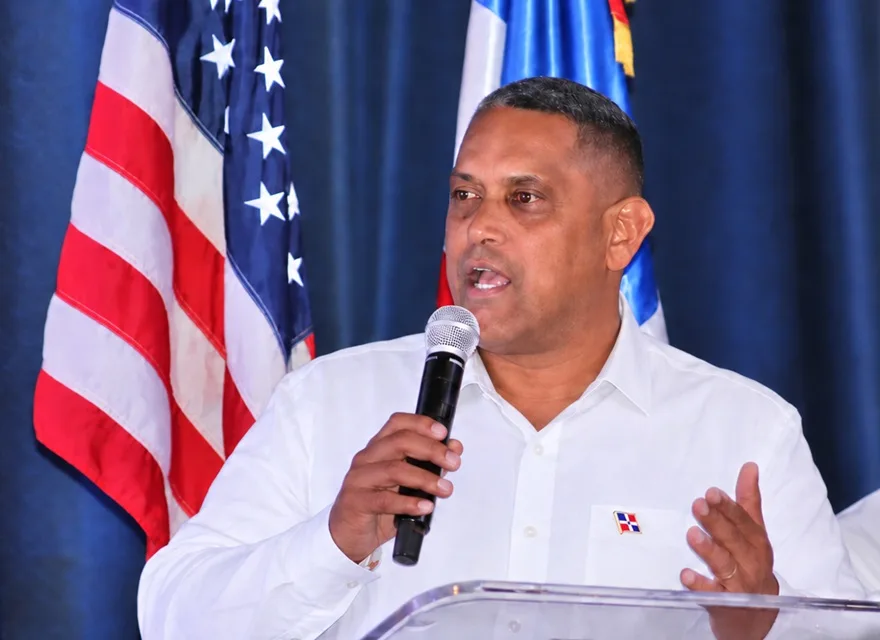 Exhorta a dominicanos a apoyar medidas del presidente Abinader para garantizar la seguridad ciudadana Exhorta a dominicanos a apoyar medidas del presidente Abinader para garantizar la seguridad ciudadana