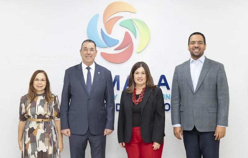 Cámara y Clúster Turístico acuerdan impulsar fortalecimiento de ecosistema turístico y empresarial de Santo Domingo Cámara y Clúster Turístico acuerdan impulsar fortalecimiento de ecosistema turístico y empresarial de Santo Domingo