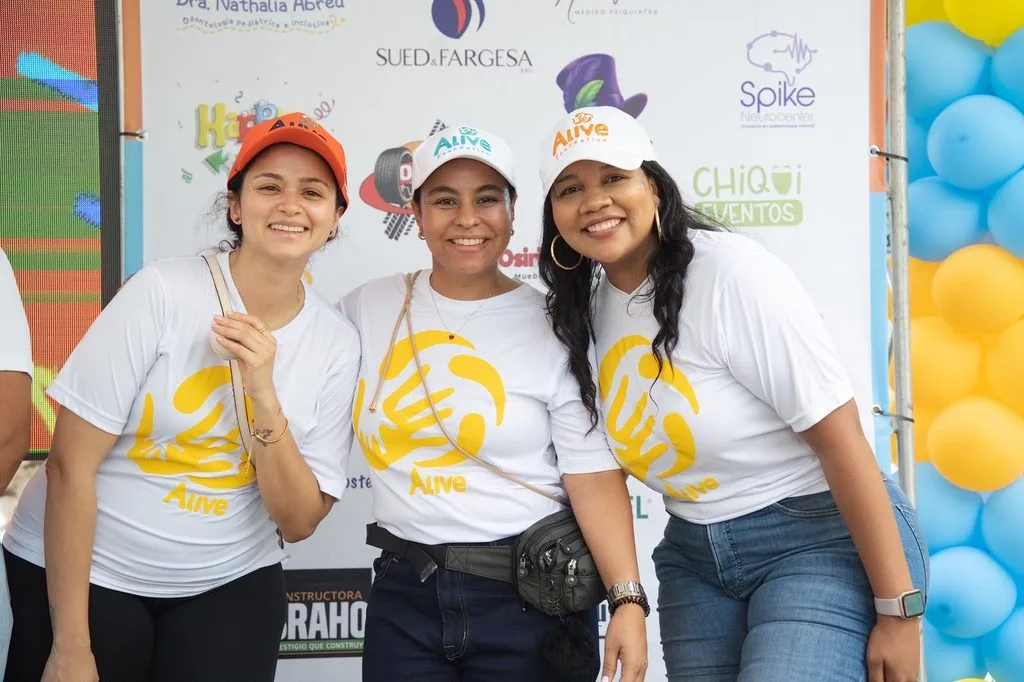 Fundación Alive reúne a más de 600 personas en Santiago y entrega beca educativa durante Festival de la Inclusión Fundacion Alive reune a mas de 600 personas en Santiago y entrega beca educativa durante Festival de la Inclusion2