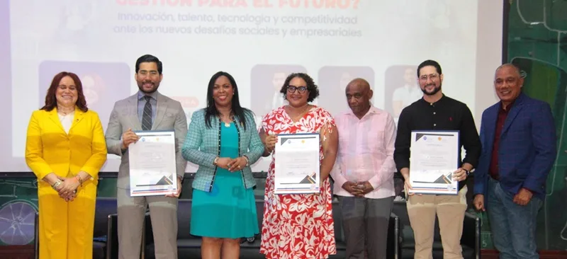 UASD analiza los retos del liderazgo y la gestión ante el avance tecnológico UASD analiza los retos del liderazgo y la gestión ante el avance tecnológico
