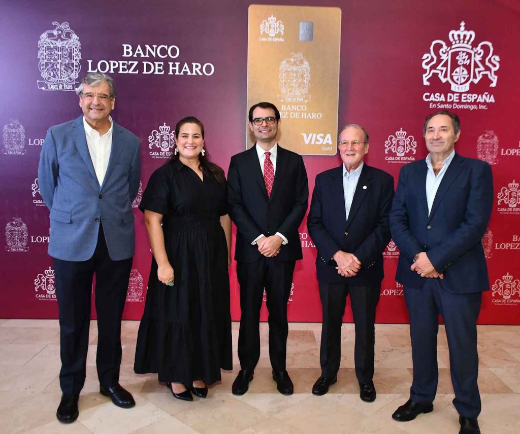 Banco López de Haro presenta nuevos beneficios de su Visa Casa de España