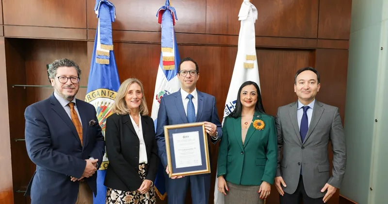 La OEA reconoce al Ministerio de Administración Pública por innovación en el Sistema de Evaluación del Desempeño Institucional La OEA reconoce al Ministerio de Administración Pública por innovación en el Sistema de Evaluación del Desempeño Institucional