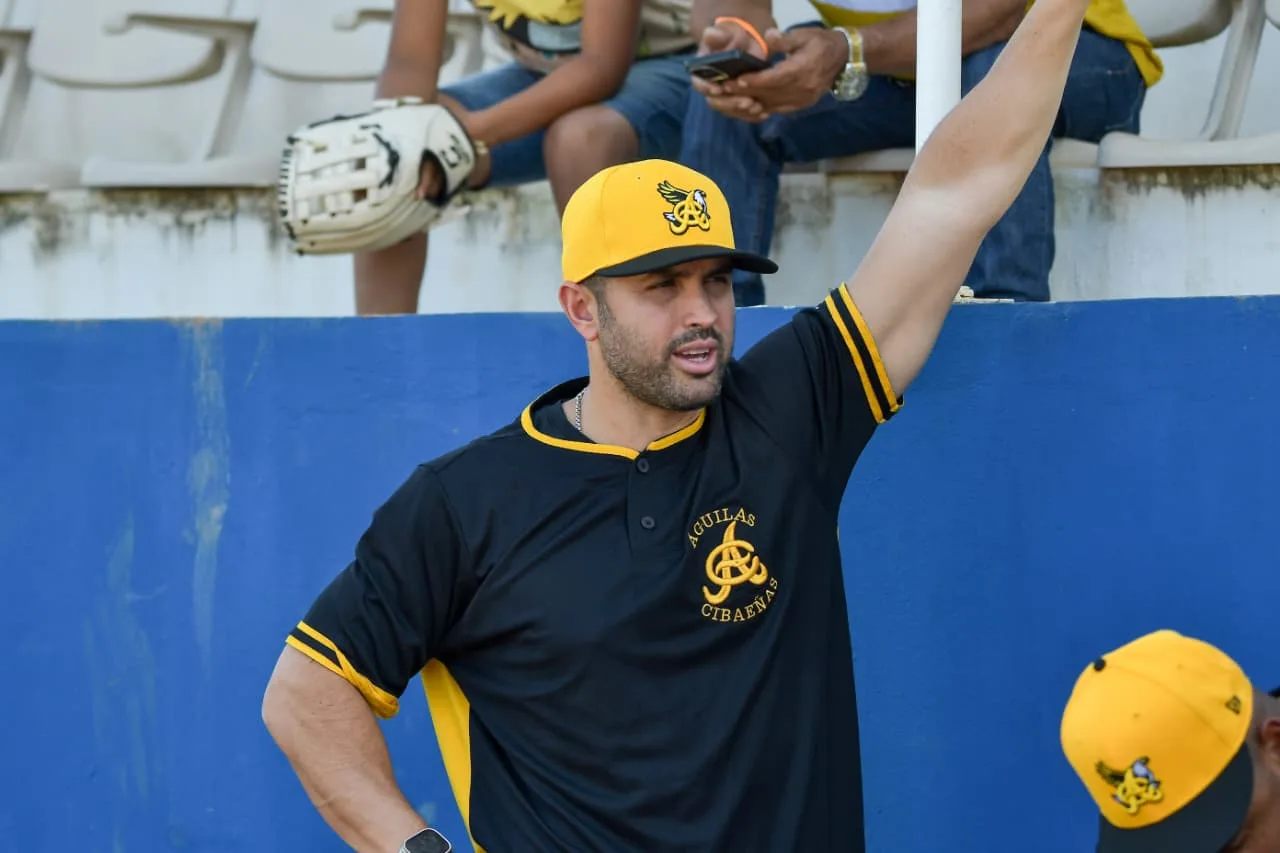 Luis “Pipe” Urueta se integra a las Águilas Cibaeñas con la meta del campeonato en la mira Luis “Pipe” Urueta se integra a las Águilas Cibaeñas con la meta del campeonato en la mira