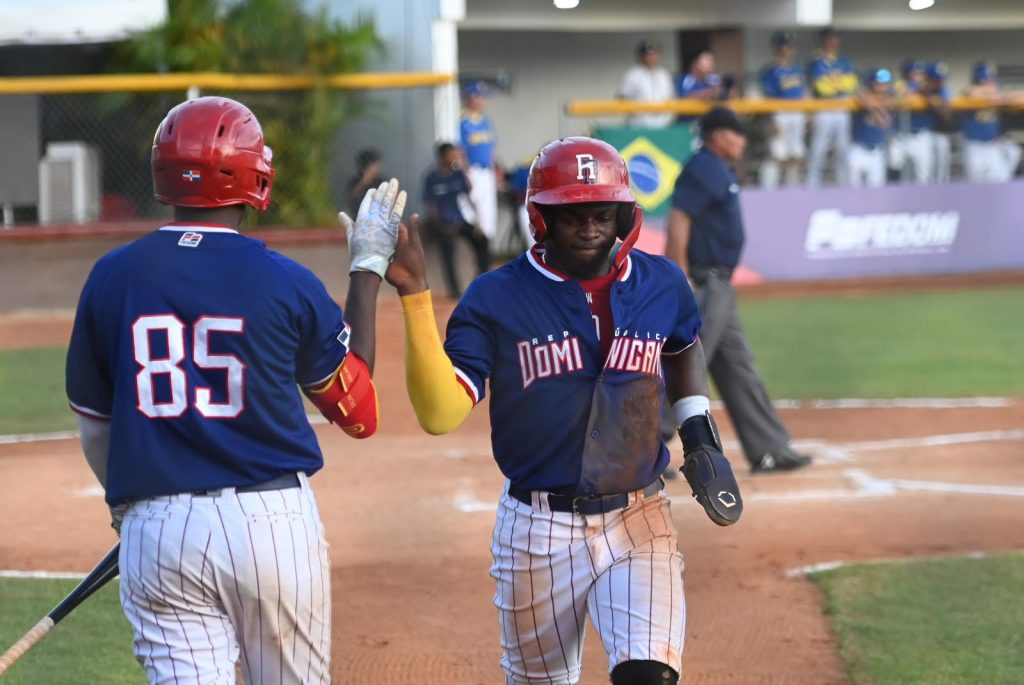 RD sigue imparable en el Premundial U18: derrota 11-4 a Brasil y clasifica RD sigue imparable en el Premundial U18: derrota 11-4 a Brasil y clasifica