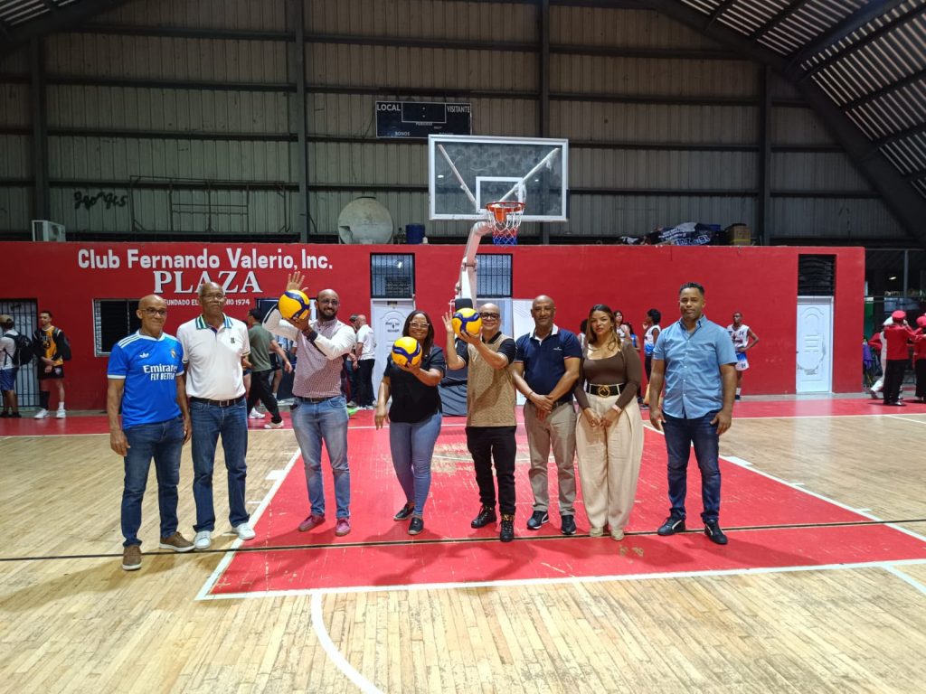 Santiago celebra 50 años del Intermunicipal de Voleibol con 18 equipos en competencia Santiago celebra 50 años del Intermunicipal de Voleibol con 18 equipos en competencia