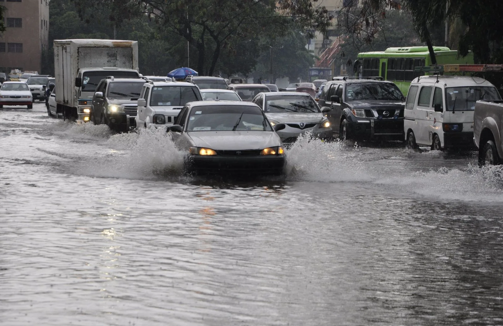COE eleva alerta verde a 10 provincias y el Distrito Nacional por lluvias de onda tropical y vaguada COE eleva alerta verde a 10 provincias y el Distrito Nacional por lluvias de onda tropical y vaguada